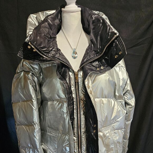 NWOT Lattelier Duck Down Silver Puffer - Picture 1 of 9